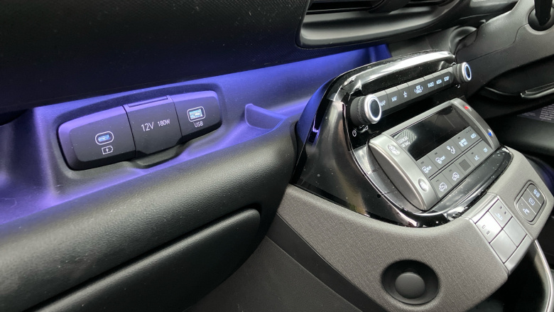 Hyundai INSTER 85kW 02 49kWh 5dr Auto Electric Hatchback